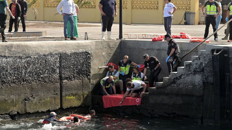 Une embarcation de migrants chavire dans un port aux Canaries: au moins 7 morts, dont des enfants