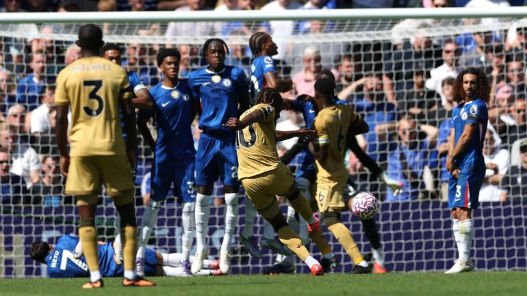 Coup franc annulé à Crystal Palace contre Chelsea : une décision interpellante mais correcte