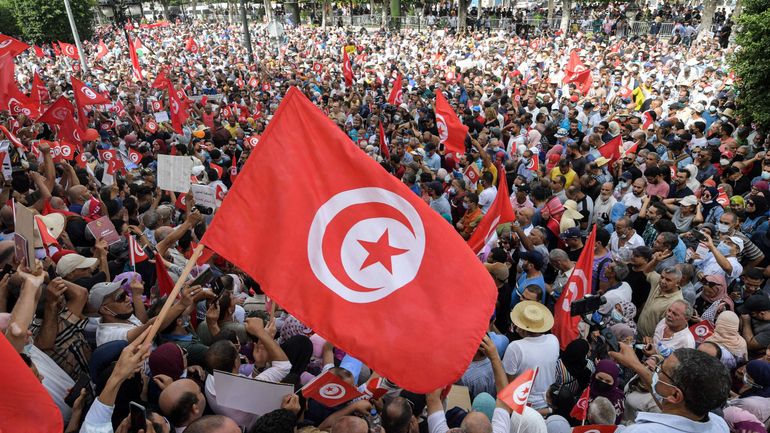 En Tunise, libération d'un présentateur TV ayant critiqué le président Kais Saied