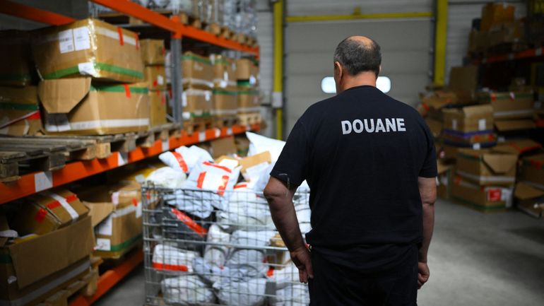 La douane voit transiter 3,8 millions de colis par jour à l'aéroport de Liège, 40% des colis sont en infraction