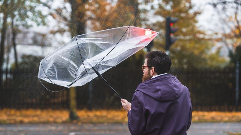 Météo en Belgique : temps gris, pluvieux et venteux au programme de ce mardi