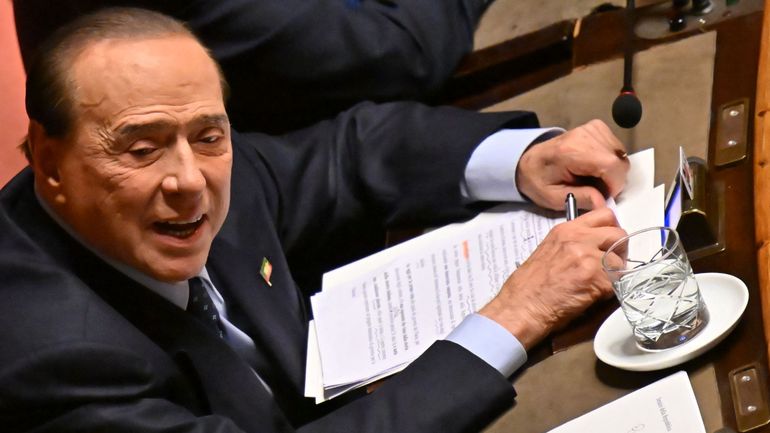Berlusconi acquitté dans une affaire de corruption à Rome