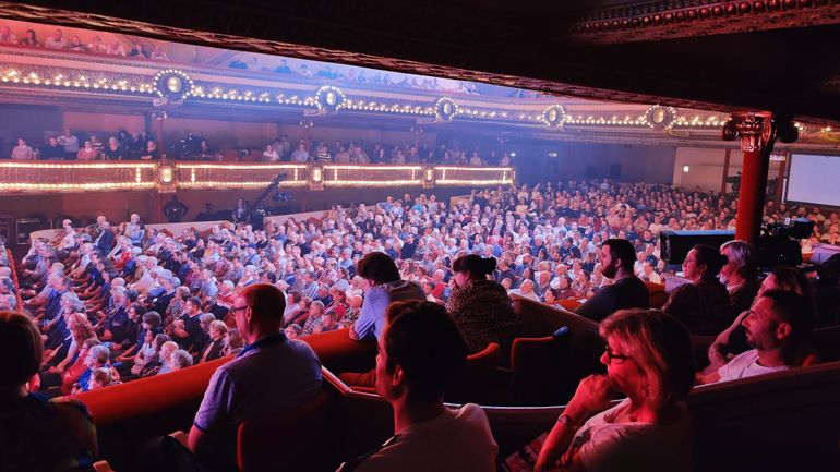 Tipik vous offre une bonne tranche de rire au Festival International du Rire de Liège