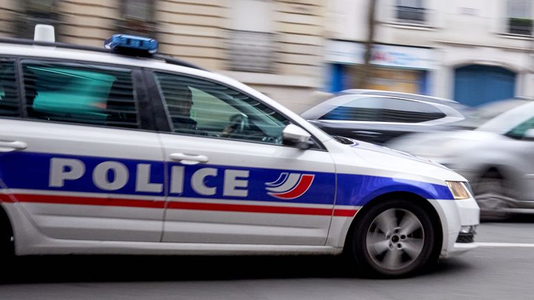 France : un homme s'attaque à des policiers devant la préfecture de police de Paris