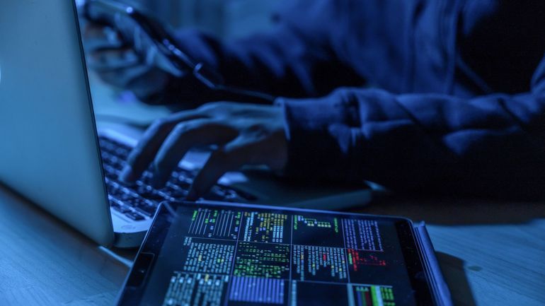 Cyberattaque contre le SPW : faille identifiée. La piste d'espions liés à la Chine est étudiée