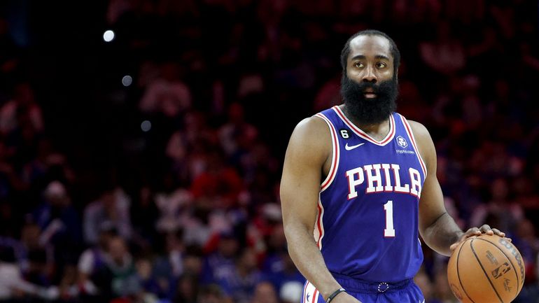 NBA : James Harden, en conflit avec Philadelphie, s'en va chez les Clippers de Los Angeles