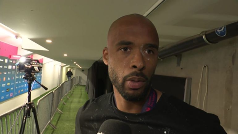 Denis Odoi salue 