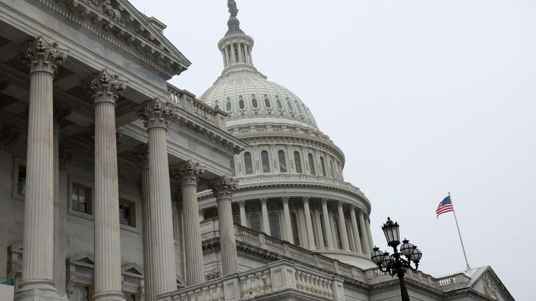 Etats-Unis : la Chambre des représentants adopte une partie du budget 2024 pour éviter une paralysie de l'Etat fédéral