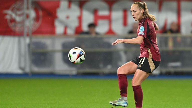 158 apparitions sous le maillot des Red Flames : Janice Cayman nouvelle reine du football belge