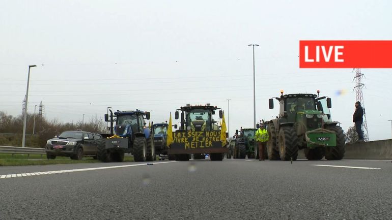 Direct - Grogne des agriculteurs contre le Mercosur : blocage autoroutier à Hensies et Welkenraedt, un convoi se dirige vers Bierset