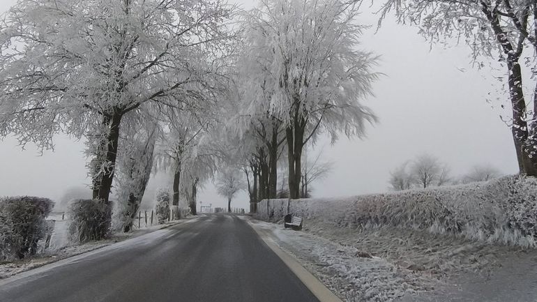 Météo en Belgique : conditions glissantes sur les routes pour cette nuit de réveillon