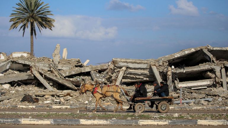 Guerre Israël-Gaza : le Hamas dit vouloir respecter la trêve mais exige qu'Israël fasse de même