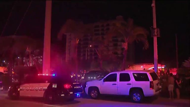 Etats-Unis : un immeuble de 12 étages s'est effondré près de Miami Beach, plus de 80 équipes de secours sont mobilisées