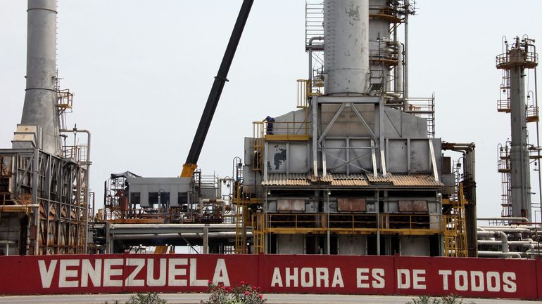 Le Venezuela près de la barre du million de barils de pétrole, assure son président