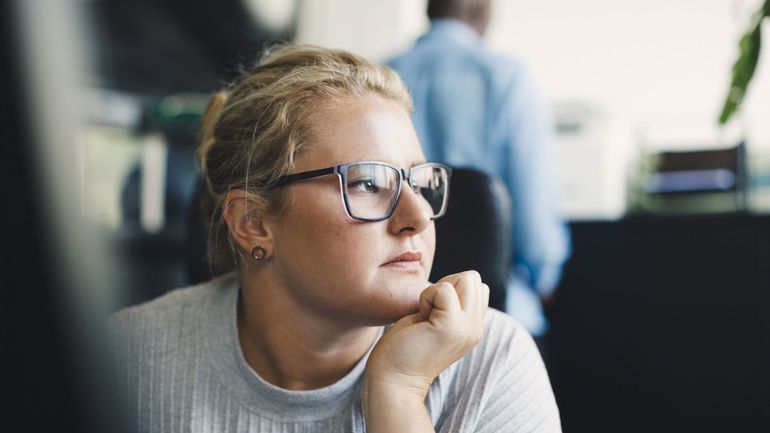 Environ 60% des jeunes subissent des pressions pour se conformer aux stéréotypes sociétaux