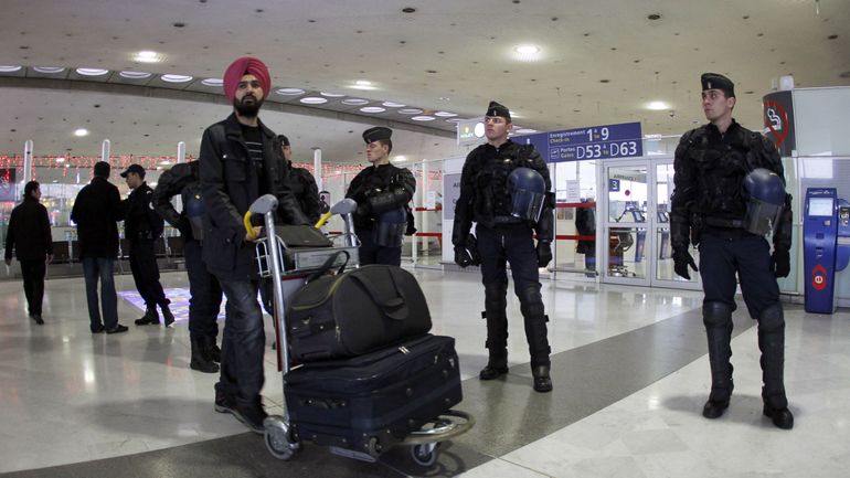 France: un homme tué par un tir de policier à l'aéroport de Roissy-Charles-de-Gaulle