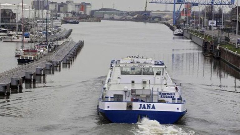 Port de Bruxelles : le prochain exploitant du terminal à conteneurs devra établir un plan de décarbonation