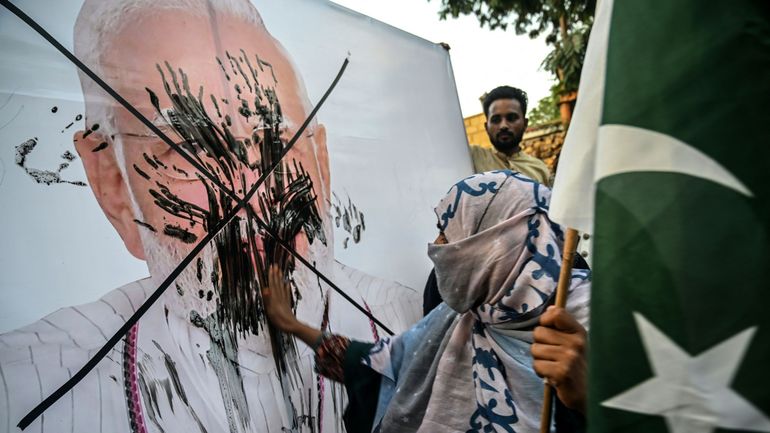 Tensions Inde-Pakistan à propos du Cachemire : Islamabad effectue un deuxième de tir de missile, médiation iranienne