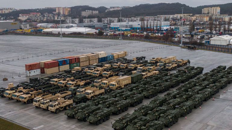 Ukraine : le transfert de renforts américains vers la Pologne a commencé