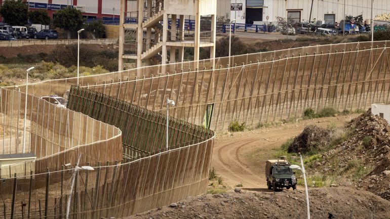 Plus de 400 migrants tentent d'entrer dans l'enclave espagnole de Melilla depuis le Maroc