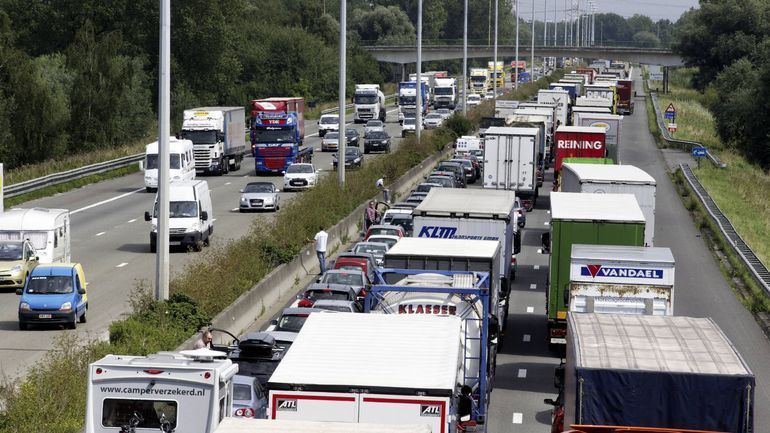 Bruxelles : beaucoup de files dans le centre , secteur à éviter