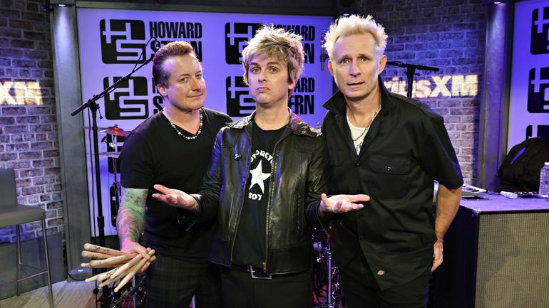 Green Day répond aux critiques qui les qualifient d&apos;anti-américains