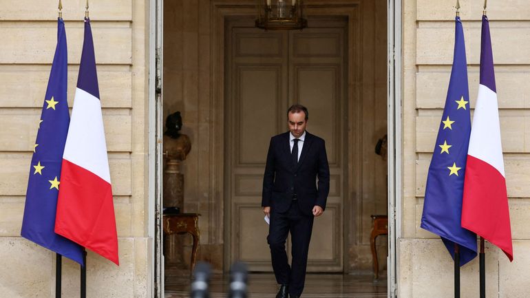 Macron donne 48 heures à Lecornu démisionnaire pour mener 