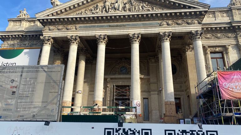 Bruxelles l'édificesymbole de la Bourse rouvre ses portes après