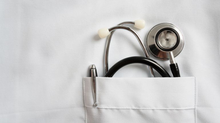 L'ABSyM maintient son appel à la grève des médecins après une réunion avec Frank Vandenbroucke