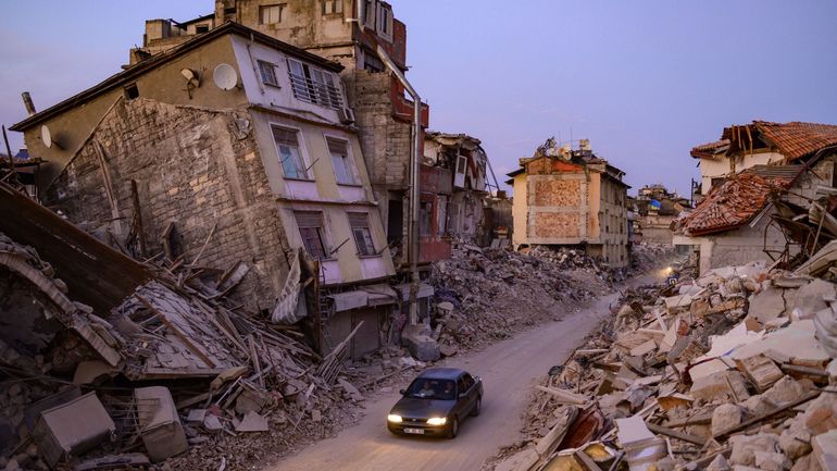 Le nouveau séisme en Turquie sème l'effroi dans la population locale