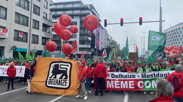 Manifestation nationale pour le droit de grève : des milliers de manifestants à Bruxelles