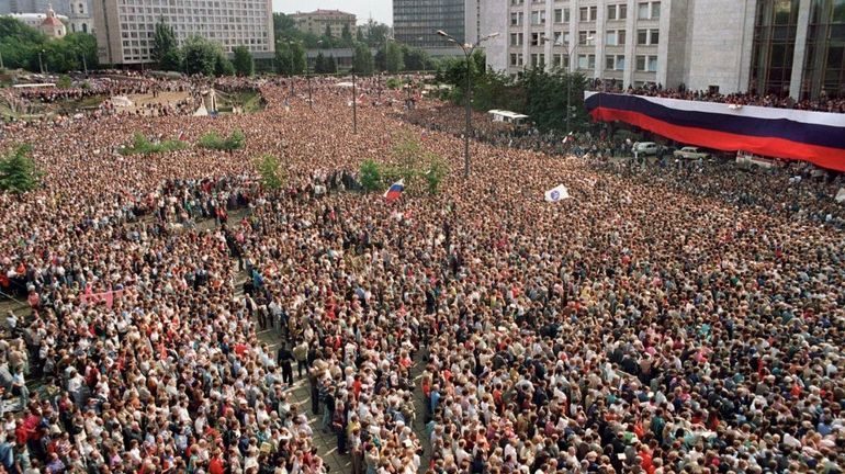 Il y a 30 ans, un putsch raté scellait le sort de l'URSS
