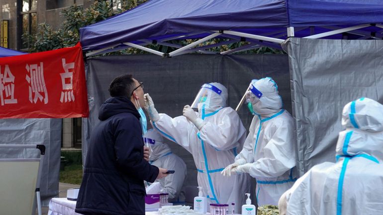 Coronavirus en Chine : une ville dépiste 13 millions d'habitants, le foyer à Xi'an 