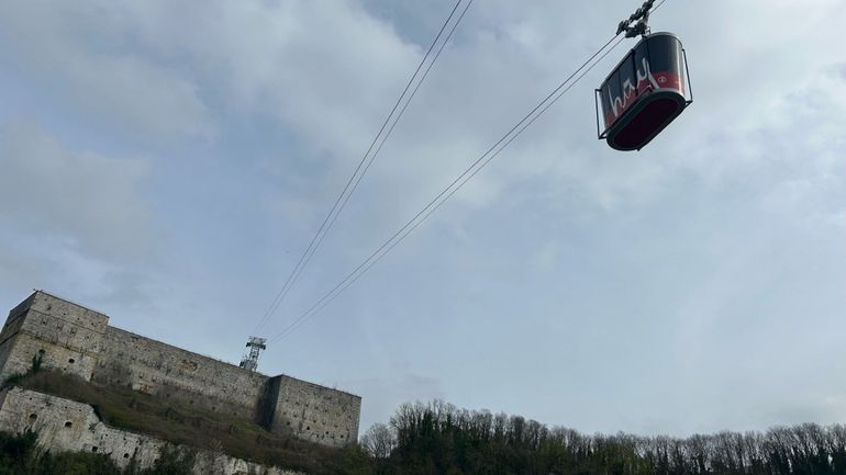 Les tarifs du nouveau téléphérique de Huy font bondir l’opposition : "38 euros pour une famille de 3 enfants, c’est excessif"