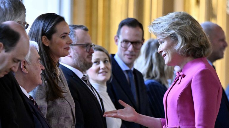 La Reine s'envole pour le Costa Rica dans le cadre de sa dixième mission avec l'Unicef