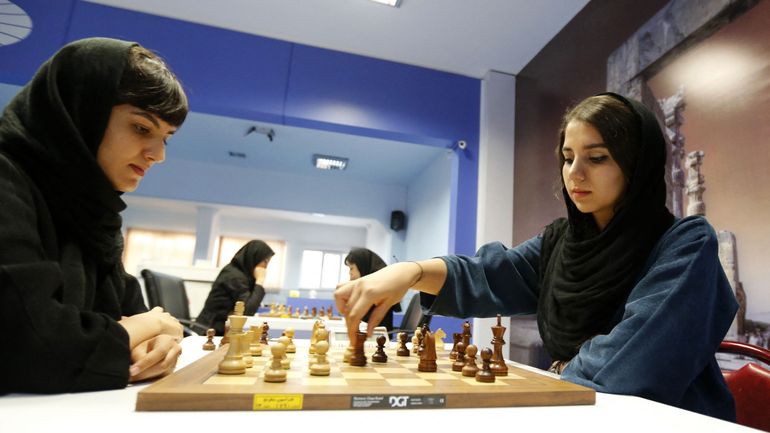 Sara Khadem, la reine iranienne des échecs à visage découvert