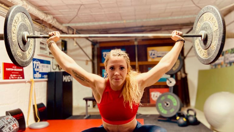 Crossfit : la lauréate belge du ‘Marseille Throwdown’ Julie Carton-Delcourt s’entraîne... dans sa cave !