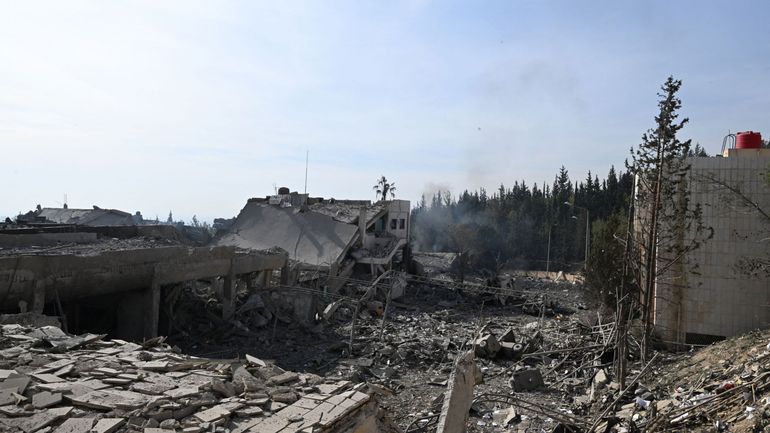 L'Observatoire syrien des droits de l'Homme fait état d'explosions dans des dépôts de munitions près de Damas