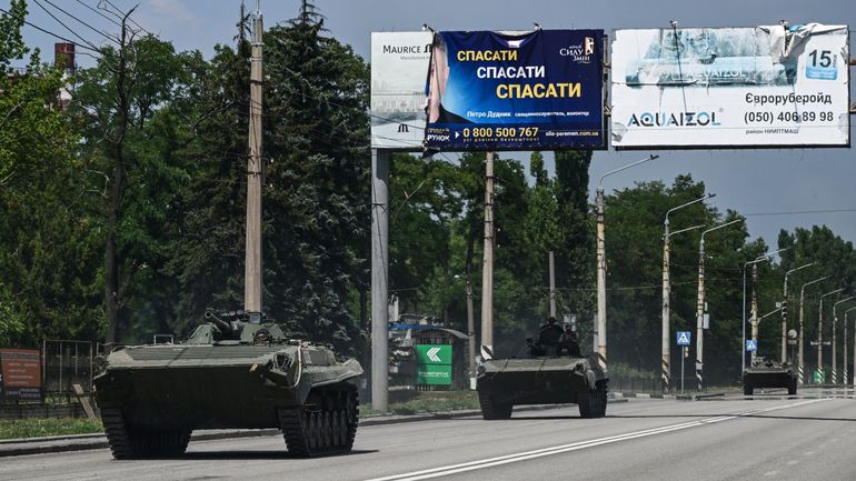 Direct - Guerre en Ukraine : l'évacuation de Sloviansk (Donbass) se poursuit, l'armée russe bombarde aussi Mykolaïv (sud du pays)
