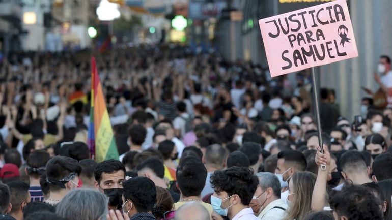 Le meurtre d'un jeune homosexuel bouleverse l'Espagne