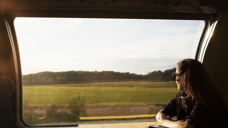 L'accessibilité des transports en commun questionnée : près de la moitié des Belges ne prend jamais le train