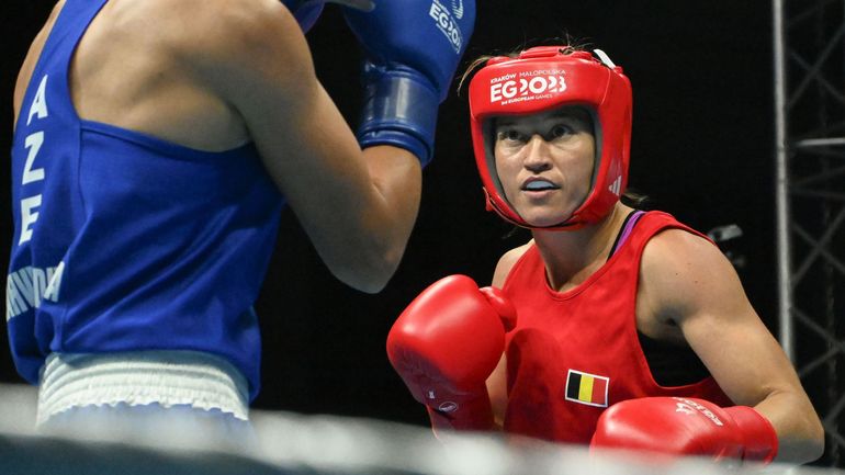 Oshin Derieuw, demi-finaliste des Jeux Européens, est la première boxeuse belge à se qualifier pour les JO