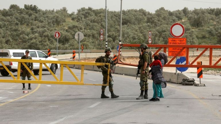 Cisjordanie : arrestations et chasse à l'homme après une attaque meurtrière