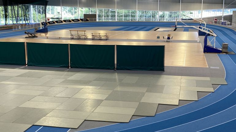 Louvain-la-Neuve: la piste indoor accueillera les athlètes belges et les arbitres internationaux de basket pour les entraînements avant les JO de Paris