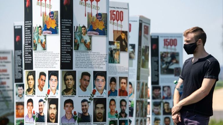 Suède : ouverture du procès historique d'un Iranien accusé d'exécutions de masse en Iran en 1988