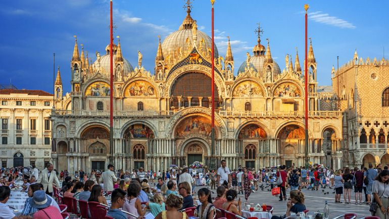 Venise poursuit sa lutte contre le surtourisme : les voyageurs d'un jour encore plus taxés