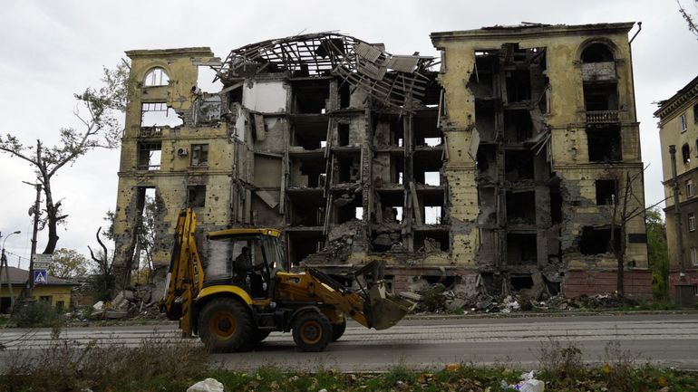 Guerre en Ukraine : l'Union européenne a gelé 17 milliards d'euros d'avoirs russes