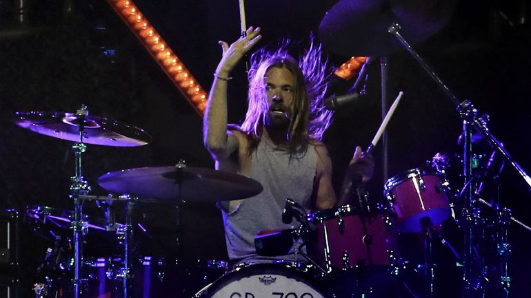 Les Foo Fighters annulent la suite de leur tournée après la mort du batteur Taylor Hawkins
