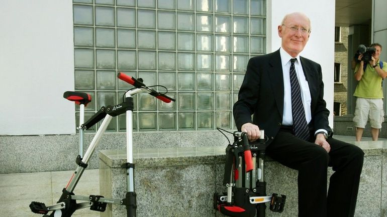 Calculatrice de poche, ordinateurs... l'inventeur britannique, pionnier de l'informatique Clive Sinclair est mort à 81 ans