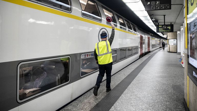 Projet d'accord social dans les chemins de fer : plus de 4000 emplois pourraient être créés à la SNCB et chez Infrabel